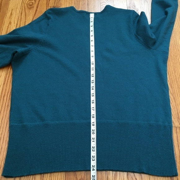 Susan Bristol 100% Merino Wool Blue Long Sleeve V-neck  Tight Knit Sweater - Picture 9 of 15